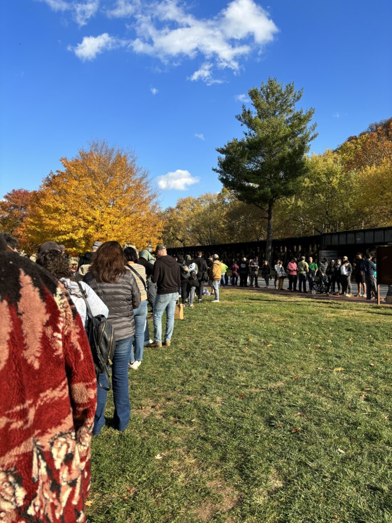The line for the shuttle to the parking lot for the Maryland Heights Trail at Harper's Ferry 