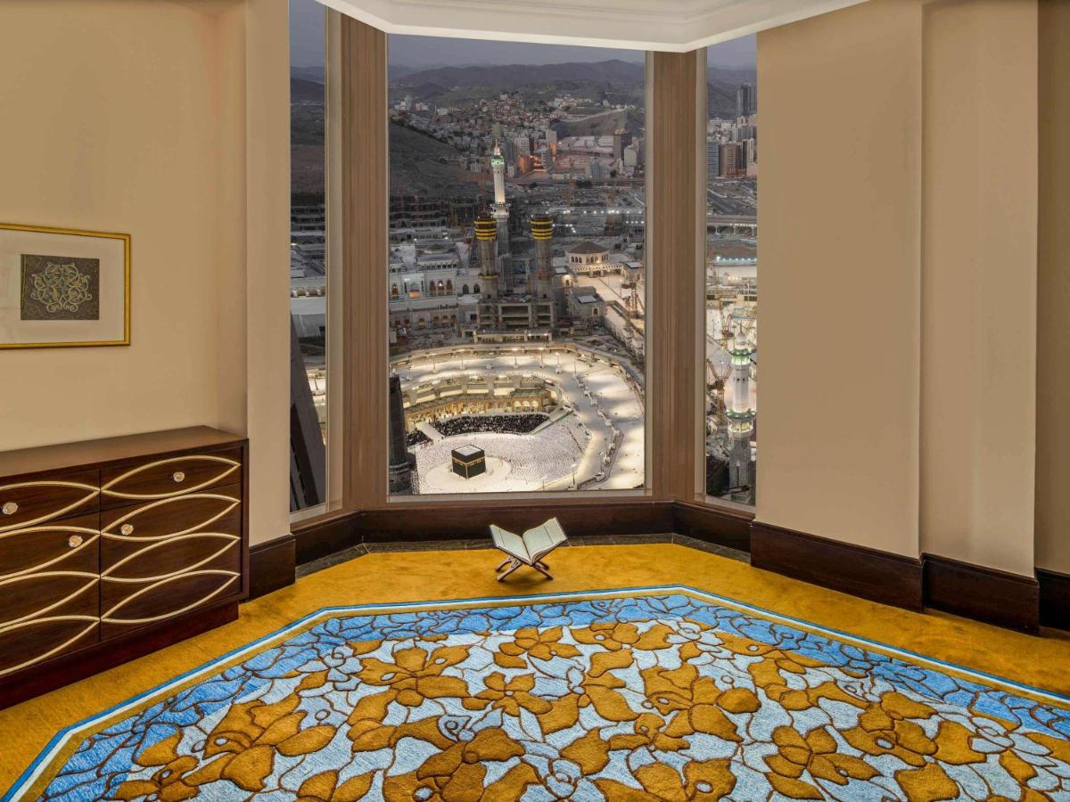 Haram View Best Hotels In Makkah Close to the Haram For Umrah - The Wandering Afro ...