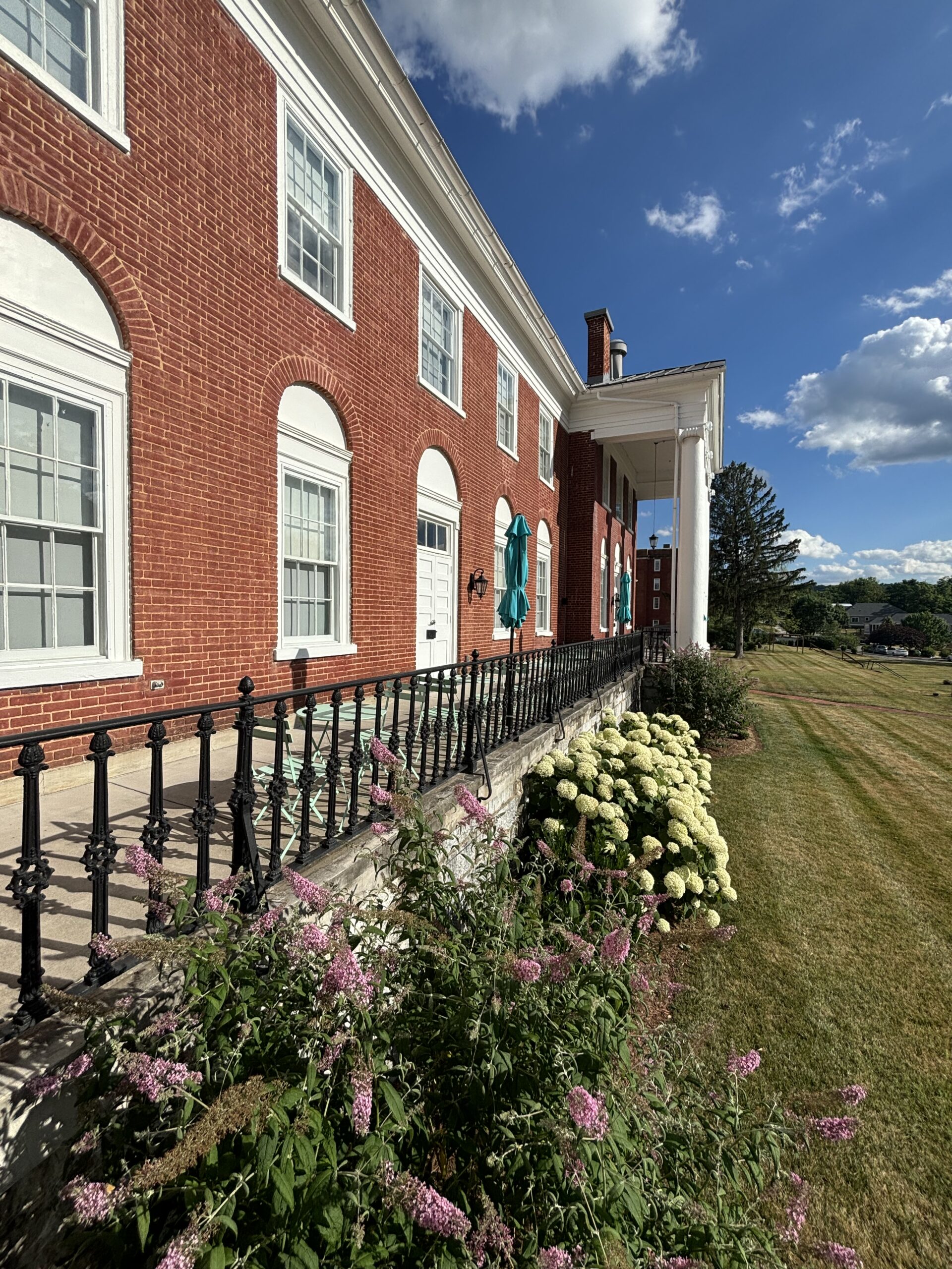My Honest Review of the Historic Blackburn Inn Staunton - The Wandering ...